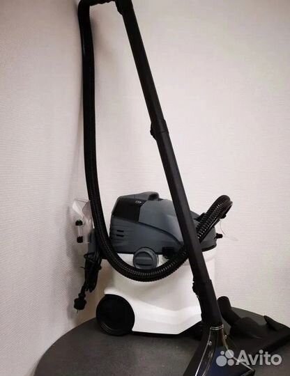 Моющий пылесос Karcher SE 6.100