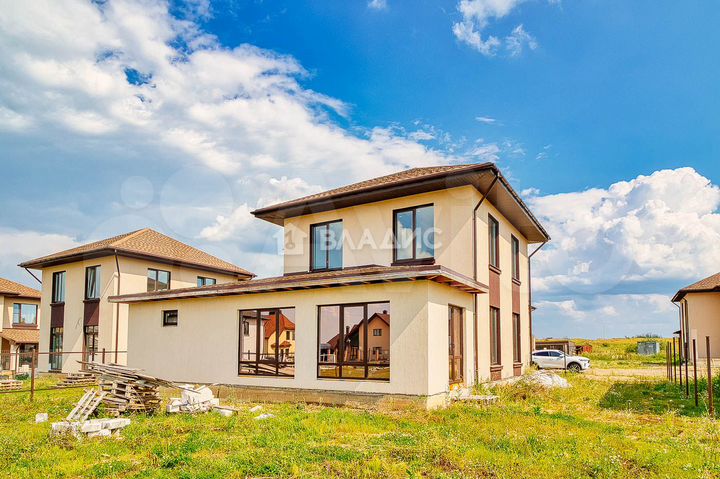 Дом 165,4 м² на участке 6 сот.