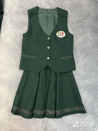 Платье школьное, юбка и жилет для девочки
