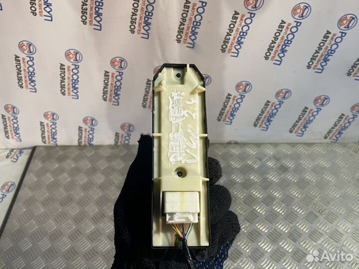 Блок управления стеклоподъемниками Toyota Camry 40