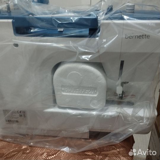Швейная машинка новая