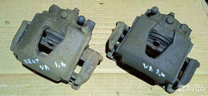 Суппорта передние Opel Vectra a 1.6 под вент диск