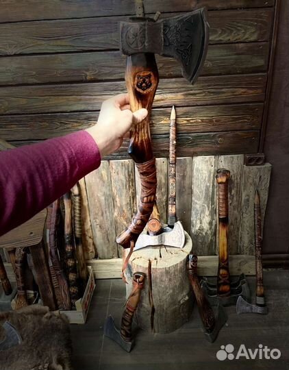 Топор кованый Лапа Велеса ручная работа