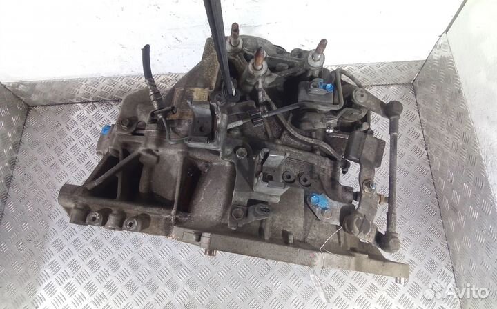 МКПП (механическая коробка переключения передач) M