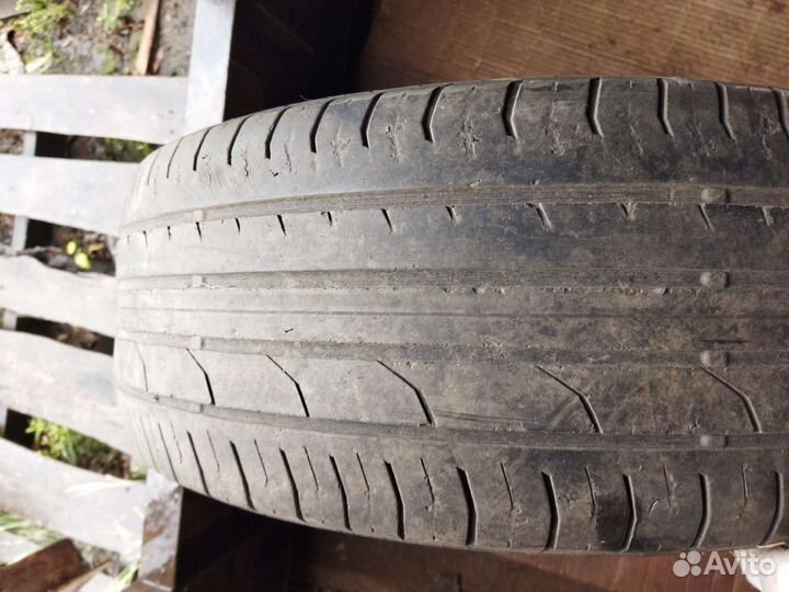 Continental ContiPremiumContact 2 215/65 R16 95H
