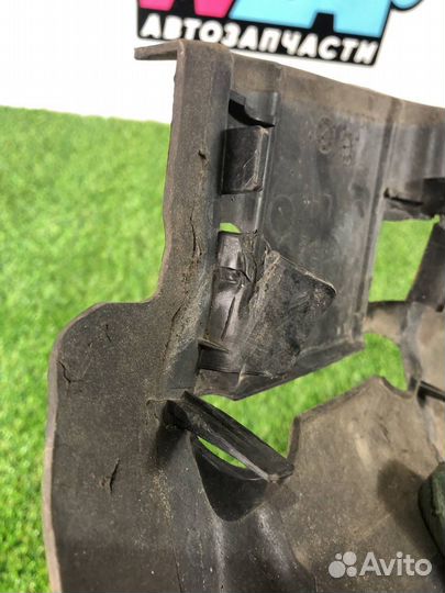 Подкапотный пластик Ford Ranger 4 T6.2 2019