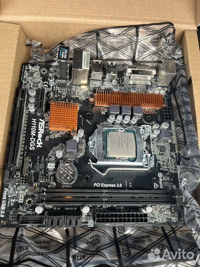 Материнская плата с процессором