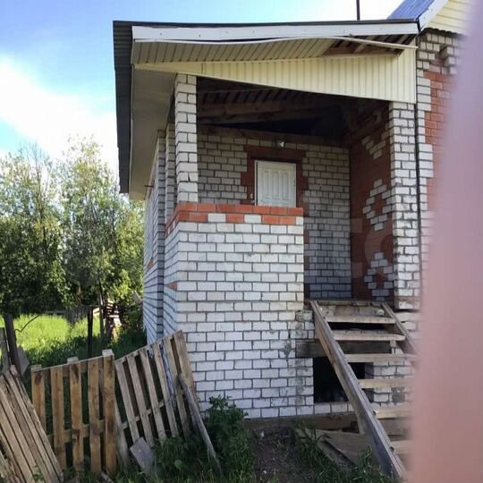 Дом 176,9 м² на участке 14,3 сот.