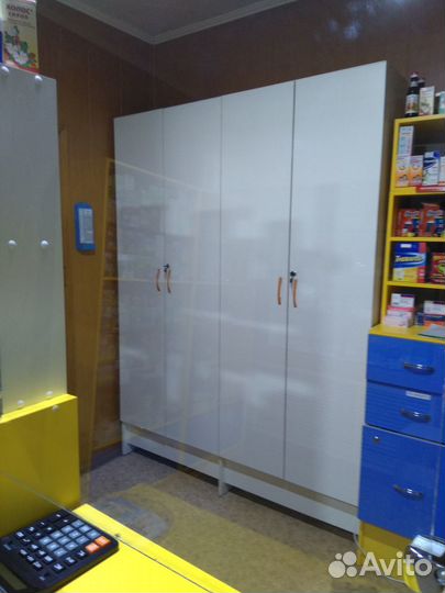 Торговые витрины для аптеки