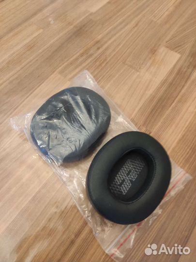 Амбюшуры на JBL live500