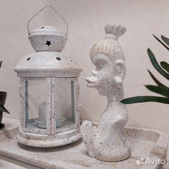 Поднос, подсвечник, статуэтка