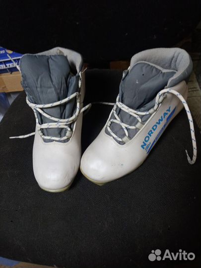 Лыжные ботинки 39 NNN