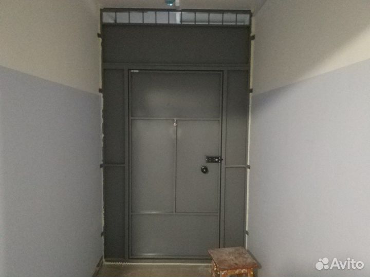 Дверь перегородка подъездная