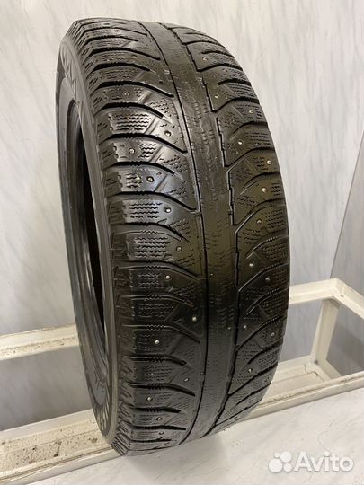 Bridgestone Ice Cruiser 7000 225/65 R17 106T