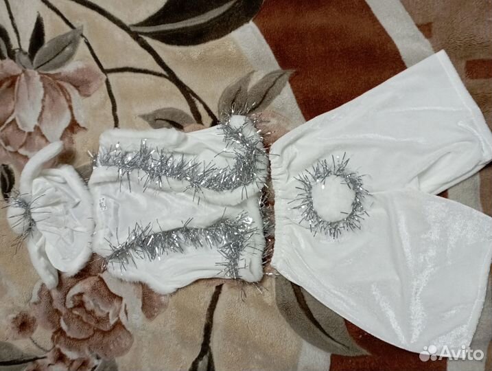 Новогодний костюм зайки 104