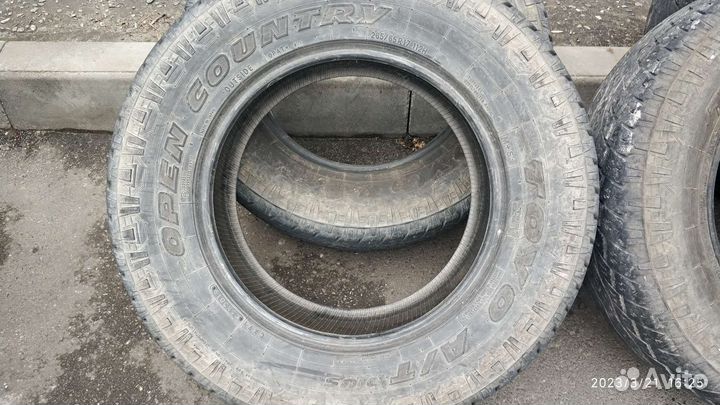 Toyo Open Country A/T 265/65 R17