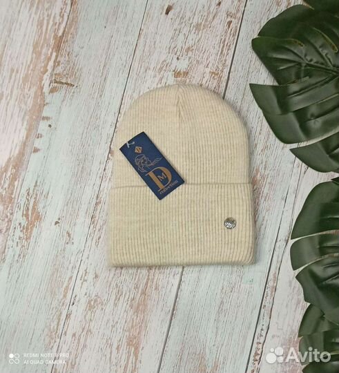 Шапка женская вязаная