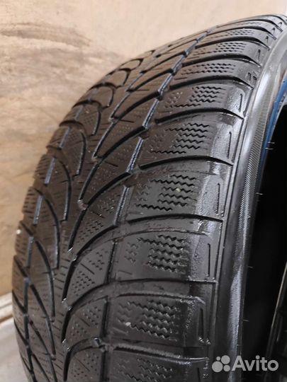 Bridgestone Blizzak LM-80 255/50 R20 109