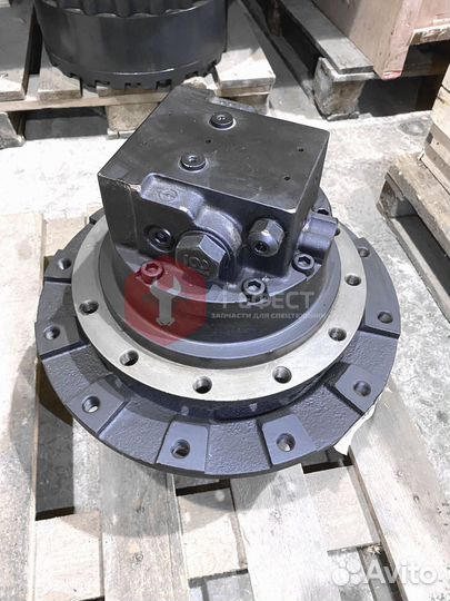 Бортовой редуктор Hitachi ZX80LCK