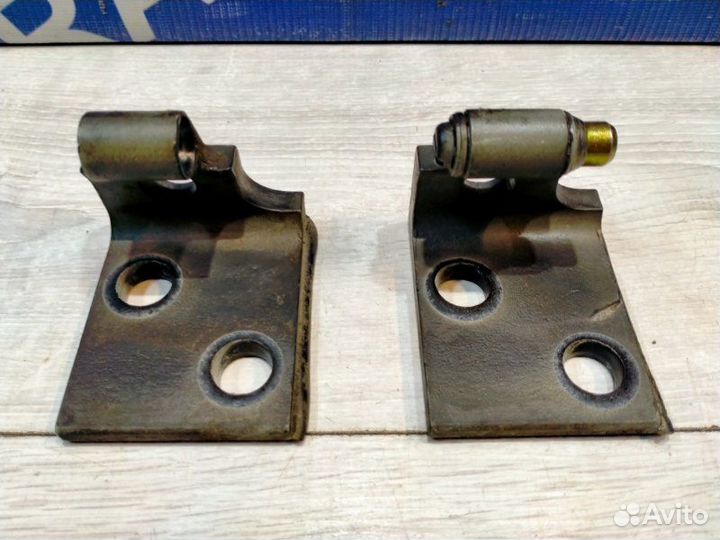 Петля двери передняя правая Bmw X5 E53 M54B30