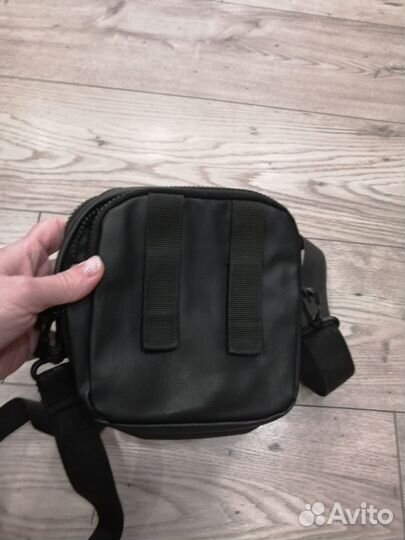 Сумка и кепка