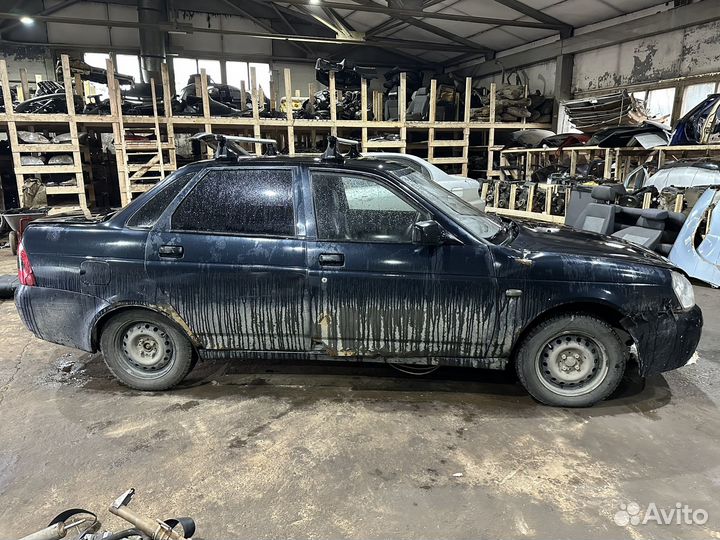 В разборе LADA Priora, 1.6 21126, 2008 г.в