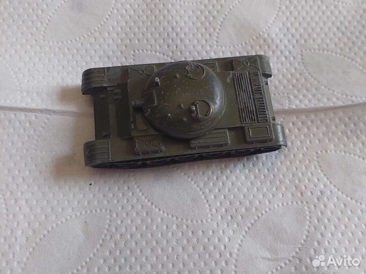 Игрушка танк СССР