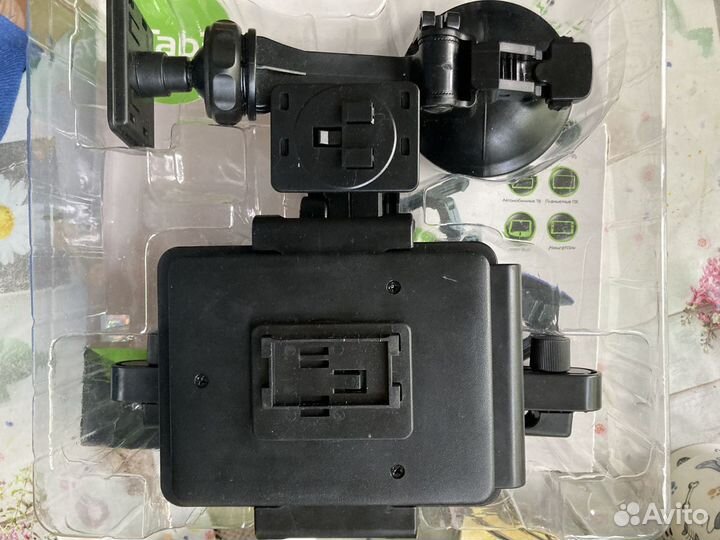 Держатель автомобильный универсальный