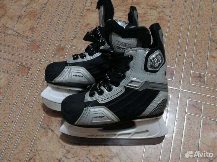Коньки детские Bastion, размер 30