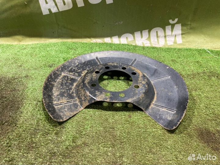 Пыльник тормозного диска задний правый Mazda