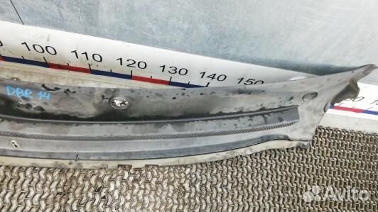 Накладка декоративная (жабо, дождевик) ford focus