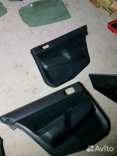 Дверные обшивки Митсубиши Лансер 9