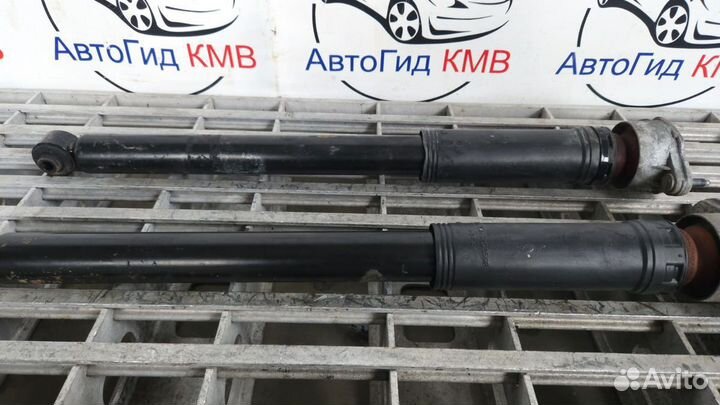 Амортизатор задний к-т Mercedes-Benz W204