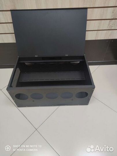 Закрытый корпус для майнинг ферм на 12 видеокарт