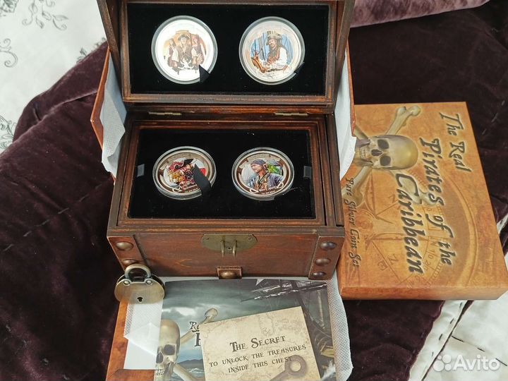 Наборы серебряных монет Пираты Карибского моря