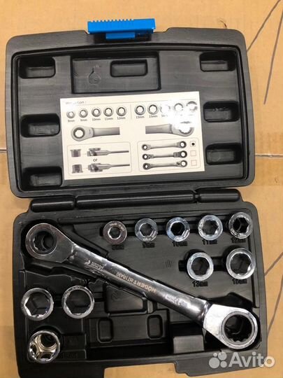 Ключ комбинированный с трещоткой и насадками