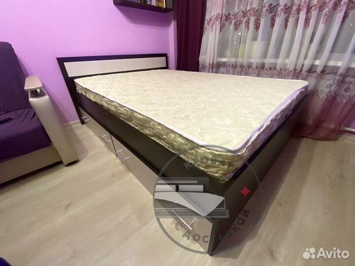 Кровать двухспальная