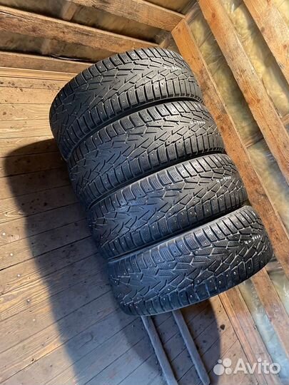 Nokian Tyres Hakkapeliitta 7 215/65 R16