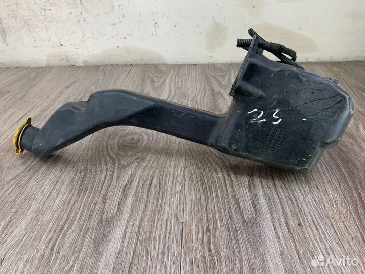 Бачок омывателя Opel Zafira B минивэн 2005-2012