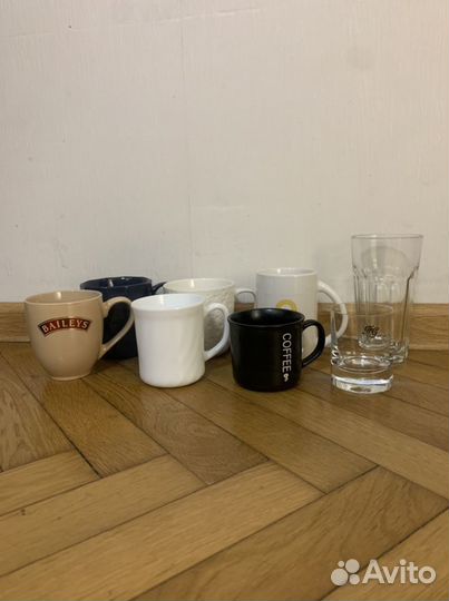Набор кружек и стаканов для дачи