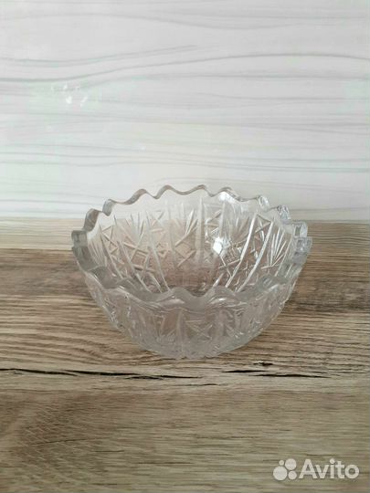 Хрустальная ваза