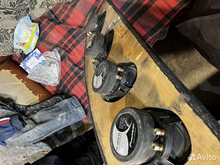 Акустическая полка priora седан