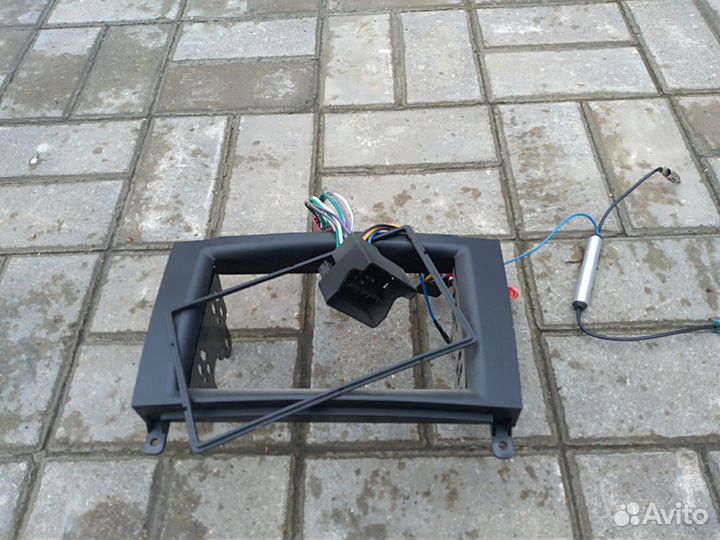 Переходная рамка Мерседес под 2- DIN