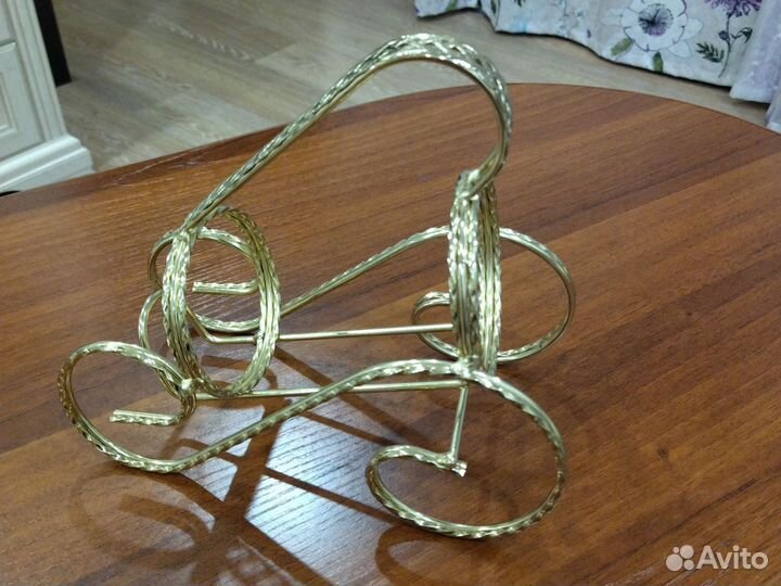 Подставка для бутылки вина