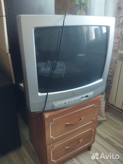 Телевизор LG RT-20CA55M