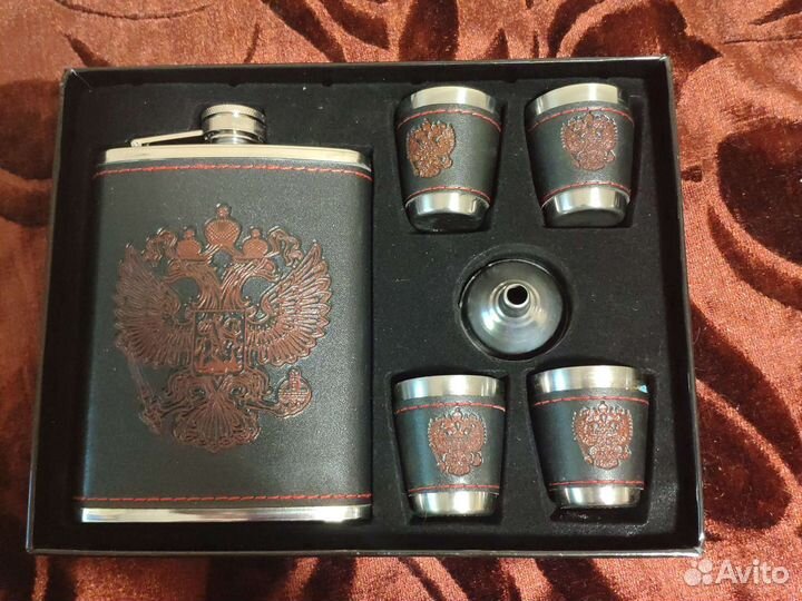 Фляга и стопки, набор подарочный