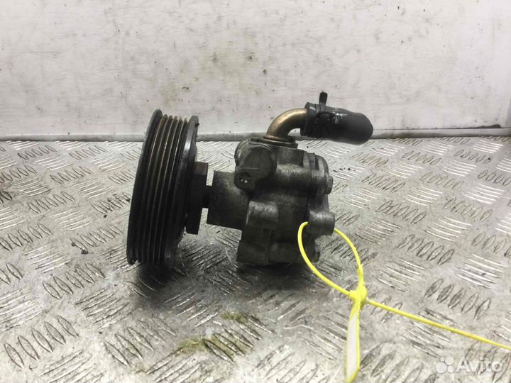 Насос гидроусилителя руля Volkswagen Golf 1J042215