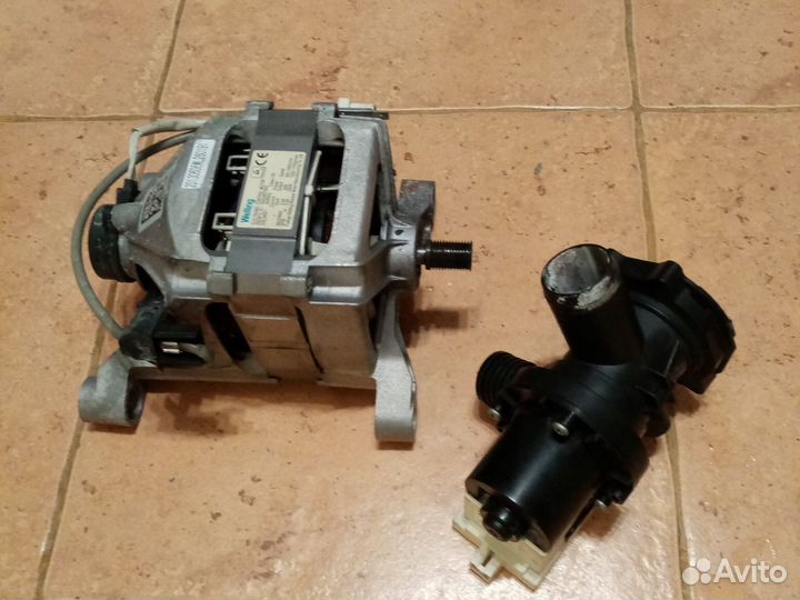 Hotpoint-Ariston двигатель и помпа