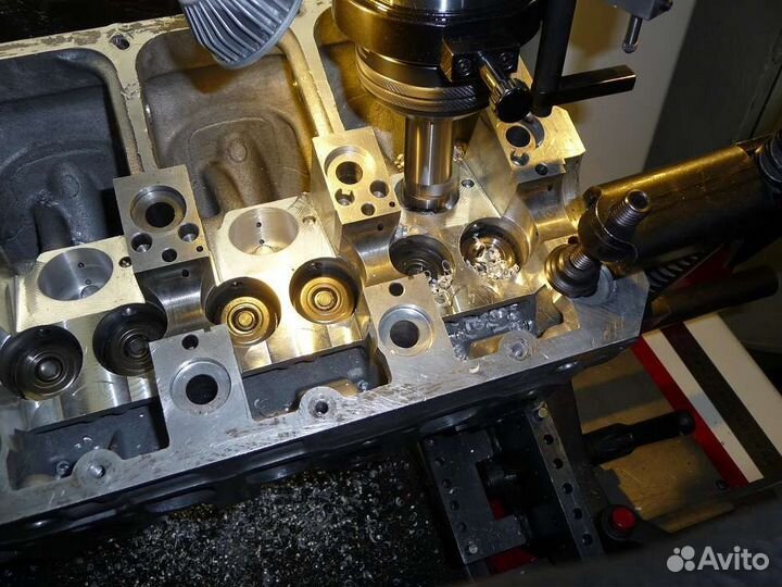 Двигатель Фольксваген Транспортёр Т5 BRS