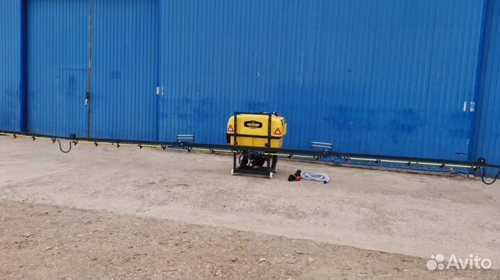 Опрыскиватель Lusna L400, 2023